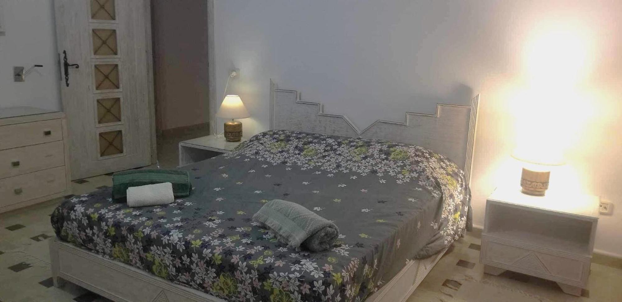 La Maison Les Pins Chambre D'Hote Chez L'Habitant La Marsa Eksteriør billede